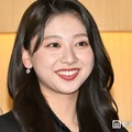 元日向坂46富田鈴花、美脚のぞく制服姿「スタイル抜群」「まだまだ現役でいける」と反響 画像