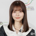 長濱ねる、美脚際立つプールサイドショット披露に反響「透明感すごい」「膝下長くて驚き」 画像