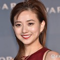 伊藤千晃「引くぐらいボロ泣きでした」息子との母の日ショットに反響「息子くん絶対イケメン」「素敵なお話」 画像