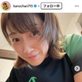 狩野舞子、モノトーンスタイルのミニスカゴルフコーデ公開「似合ってます」「美脚すぎる」の声 画像