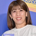 吉田沙保里、美脚際立つ黒の膝丈ワンピース姿に反響「ほっそりしてる」「素敵」 画像