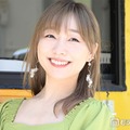 須田亜香里、編み上げリボンのぞくミニスカ衣装姿にファン歓喜「セクシーすぎる」「見惚れるスタイル」 画像