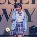 「今日好き」出身アイドル・瀬乃真帆子、美脚際立つミニ丈制服×編み込みヘアで闊歩「天使」「スタイル良すぎ」と反響【学生ランウェイ】 画像