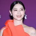 西野七瀬、ワンショルダーのオレンジドレスで魅力放出【クランチロール・アニメアワード2026】 画像
