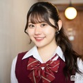 「今日好き」りんか、ほっそり美脚輝くミニ丈コーデに熱視線「海外スナップみたい」「スタイル抜群」 画像