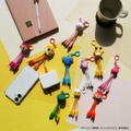 マルチ充電ケーブル 各 2,350 円(税込)©ギンビス ©劇場版「たべっ子どうぶつ」製作委員会