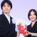 岡山天音、杉咲花サプライズ登場に照れ笑い 次回共演にも言及「恋人にはなれない？」【第63回ギャラクシー賞】 画像