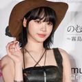 LE SSERAFIMチェウォン、ミニスカ＆ショート丈トップスで美スタイル全開「華奢すぎる」「着こなせるのはチェウォンだけ」の声 画像