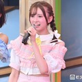 AKB48メンバー、美脚透けるシースルースカートコーデに絶賛の声「モノトーンで大人っぽい」「何頭身あるの？」 画像