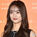 谷まりあ、美デコルテ輝く純白ドレス姿「イッテQ」パパラッチ出川哲朗とのオフショットも「映画のワンシーンみたい」「美しさが溢れてる」 画像