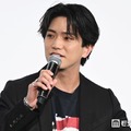 Aぇ! group正門良規、カラ松の衝撃セリフ「よう、ブス」に本音「皆さん綺麗な方ばっかりやったから、心が痛かった」【おそ松さん 人類クズ化計画!!!!!?】 画像