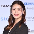 井手上漠、美スタイル際立つビキニショット公開「異次元スタイル」「脚長すぎ」と反響 画像