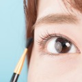 これやると一気にオバ見え！　40代を痛々しく見せるNG眉メイク 画像