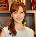 “2児の母”白洲迅の妻・竹内渉、人形抱える娘の姿公開「可愛すぎます」「メルちゃん懐かしいです」 画像