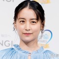 山本美月、ニューヨークでショーパンから美脚スラリ「脚が綺麗で憧れる」「自然体で素敵」の声 画像