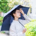 仕事相手が眉をひそめる。職場での薄着ファッションのマナー違反、覚えておいて 画像