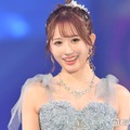 「シャッフルアイランド」伊藤桃々、チューブトップ×ミニスカで美スタイル全開「美女オーラすごい」「破壊力すごい」と反響 画像