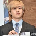 カノックスターの2歳娘・ミニック「もやしブーム」食事中の姿に反響「お父さんにそっくり」「笑顔が可愛すぎる」 画像