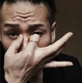 辻本知彦 ※「辻□」の表記は、シンニョウの点1つが正しい表記。