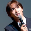 桜木雅哉（原因は自分にある。）罰ゲームで「キュンとさせるひと言」ハグする仕草にも歓声沸く【修学旅行で仲良くないグループに入りました】 画像