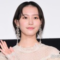 南沙良、淡色ワンピから美脚チラ見せ「スタイル抜群」「抜け感があっておしゃれ」と絶賛の声 画像
