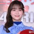 ＝LOVE高松瞳、秋服コーデで美脚スラリ「スタイル抜群で憧れる」「ミニ丈が似合う」とファン絶賛 画像