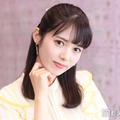 谷尻萌アナ、スラリ美脚際立つミニワンピ姿に熱視線「頭身バランスバグってる」「妖精さんみたい」 画像