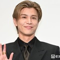 岩田剛典「上京する前からの幼馴染」人気歌手との幼少期ショットが話題「育ちの良さが滲み出てる」「2人とも美形すぎる」 画像