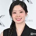 TWICEダヒョン、美脚際立つスポーティーコーデに「透明感バグってる」「美しすぎる」と反響 画像