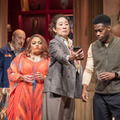 NTLive 『人間嫌い』 Photo © Marc Brenner