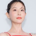 第1子妊娠中の田中みな実、ノースリ真紅ドレスで登場 WEST.重岡大毅との掛け合いで会場沸かす【5秒で完全犯罪を生成する方法】 画像