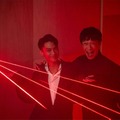 堺雅人主演「VIVANT」乃木の別人格F＆チョッキーが笑み浮かべる 18話場面写真先行解禁 画像