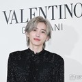 なにわ男子・道枝駿佑「メゾン ヴァレンティノ」ブランドアンバサダー就任 “プラチナブロンド”ヘアで登場 画像
