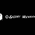 BAPE(R)×(c)SAINT Mxxxxxx、2026FWコラボ第2弾を9月19日に発売　ヴィンテージロックとアートをロングTに 画像