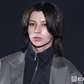 STARGLOW・ADAM、クールな表情で色気放つ「脚長すぎて二度見した」「レベチのスタイル」と反響【TGC2026A/W】 画像