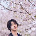 横浜流星写真集「流章」楽天ブックス特典（C）KADOKAWA