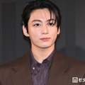 BTSジョングク、フォトコール来場で歓声止まず 階段降り颯爽と登場【HUBLOT NIGHT】 画像