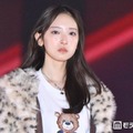 日向坂46金村美玖、レオパード柄アウター×パンツスタイルで新境地「かっこよすぎる」「思わず見惚れた」と反響【ガルアワ2026A/W】 画像