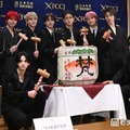 JO1「全米デビュー出発式」開催 男性グループ史上初・外国特派員協会主催の記者発表、與那城奨が英語でスピーチ 画像