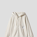 ゼロ｜ジップパーカー／¥9,900／©Disney