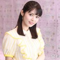 谷尻萌アナ「甘めなコーデの気分」ミニワンピ＆ロングブーツでスラリ美脚「スタイル良いですね」「腰の位置高すぎ」の声 画像