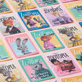 雑誌風ステッカー 550円© Disney