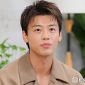 竹内涼真、サッカーユース時代の友人たちとCM出演 ドキュメンタリー形式での撮影回顧「仲間たちに結構助けられて」 画像