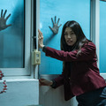 I.O.Iキム・ドヨン＆WJSNウンソら、幽霊とかくれんぼ!?『イディオット・ガールズ・アンド・スクール・ゴースト：スクール・アニバーサリー』日本公開 画像