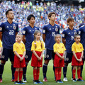 W杯初戦で金星の日本代表、吉田麻也の「やさしさ」が海外で話題に！ 画像