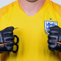 GKってW杯にGKグローブをいくつ持っていくの？代表GKが教えてくれた
