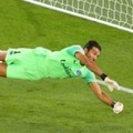 40歳GKブッフォンがやった！PSG選手を救ったスーパーセーブを見よ