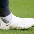 オーナー急逝のレスター、選手のスパイクも「追悼」仕様に