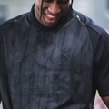 リヴァプール、純黒のユニフォーム「BLACK OUT」を発表！