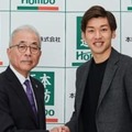 アジア杯で2ゴールの大迫勇也、地元鹿児島で本坊酒造のアンバサダーに！